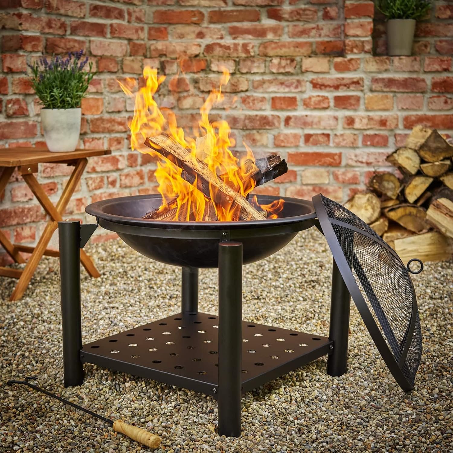 Gardebruk Feuersschale mit Funkenschutz Abdeckung Schürhaken Rund 55cm Holz Ablage Stahl Schwarz Feuerstelle Feuerkorb Garten Terrasse Kamin Grill — Ansicht 6